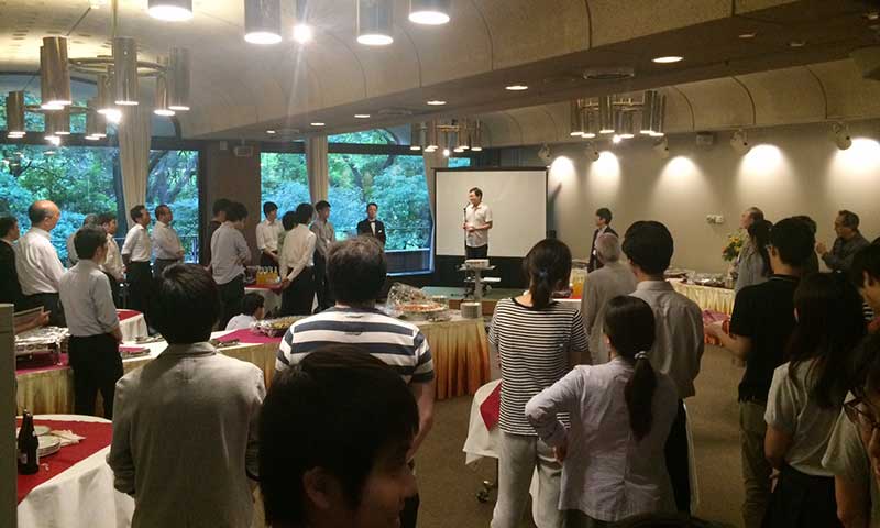 懇親会・情報説明会の様子